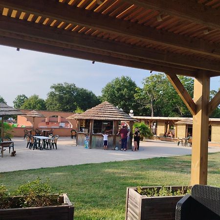Camping Domaine De Senaud Albon Экстерьер фото