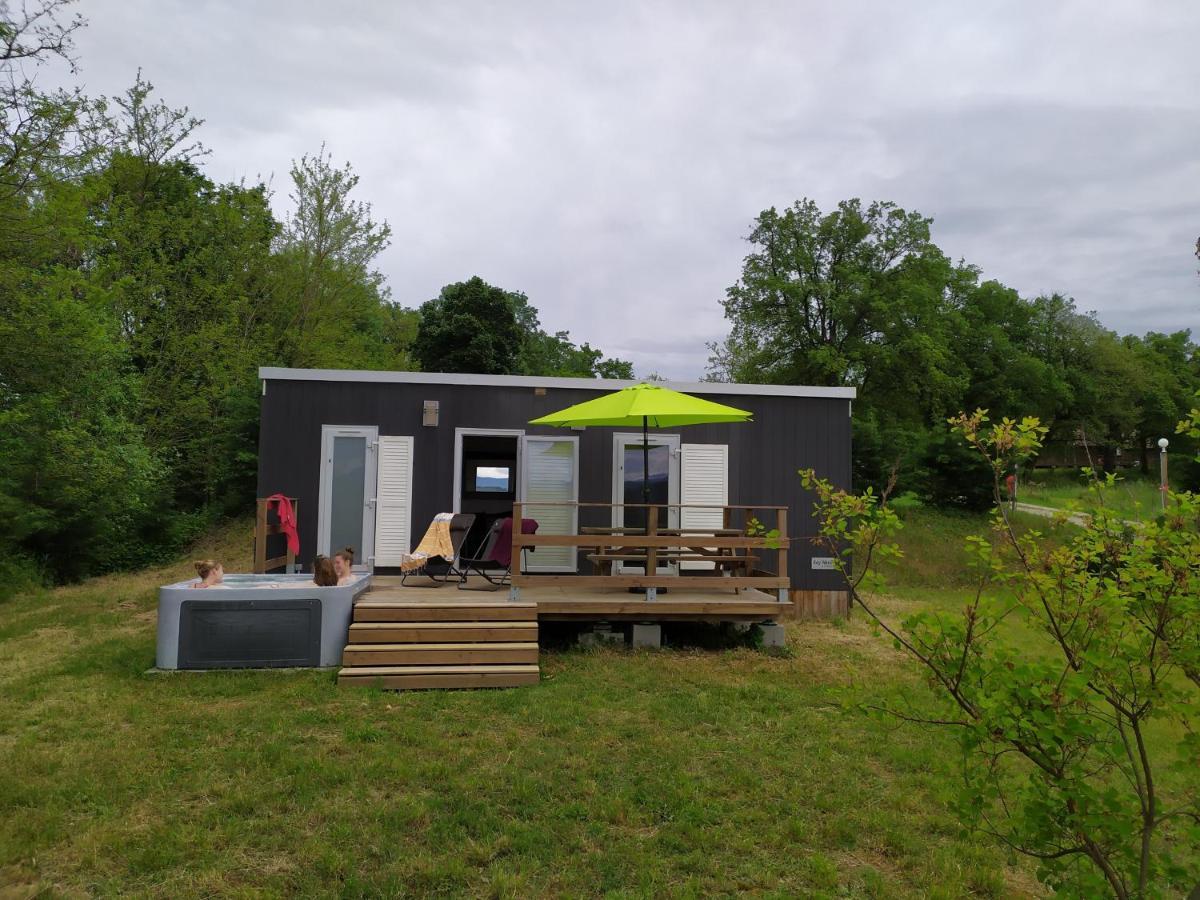 Camping Domaine De Senaud Albon Экстерьер фото