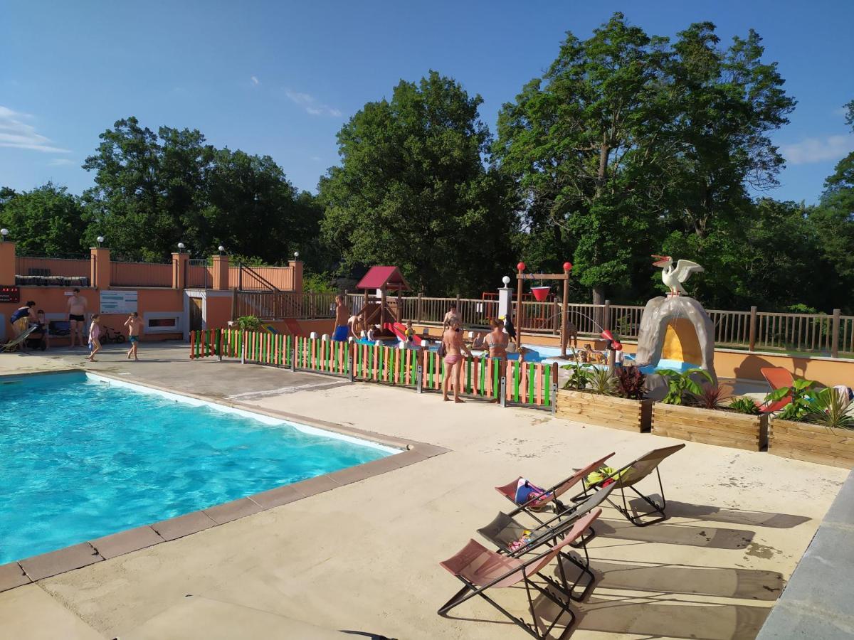 Camping Domaine De Senaud Albon Экстерьер фото