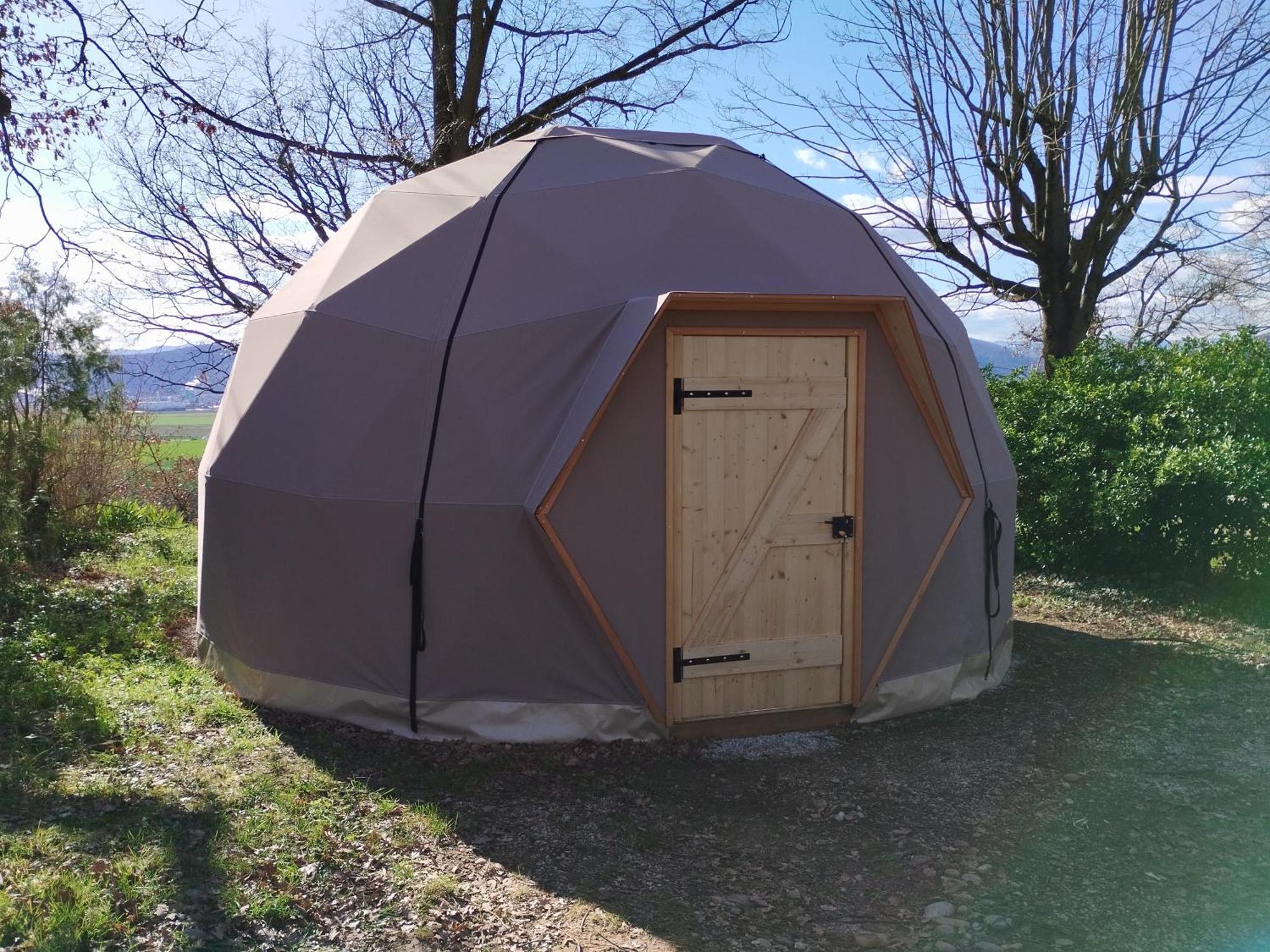 Camping Domaine De Senaud Albon Экстерьер фото